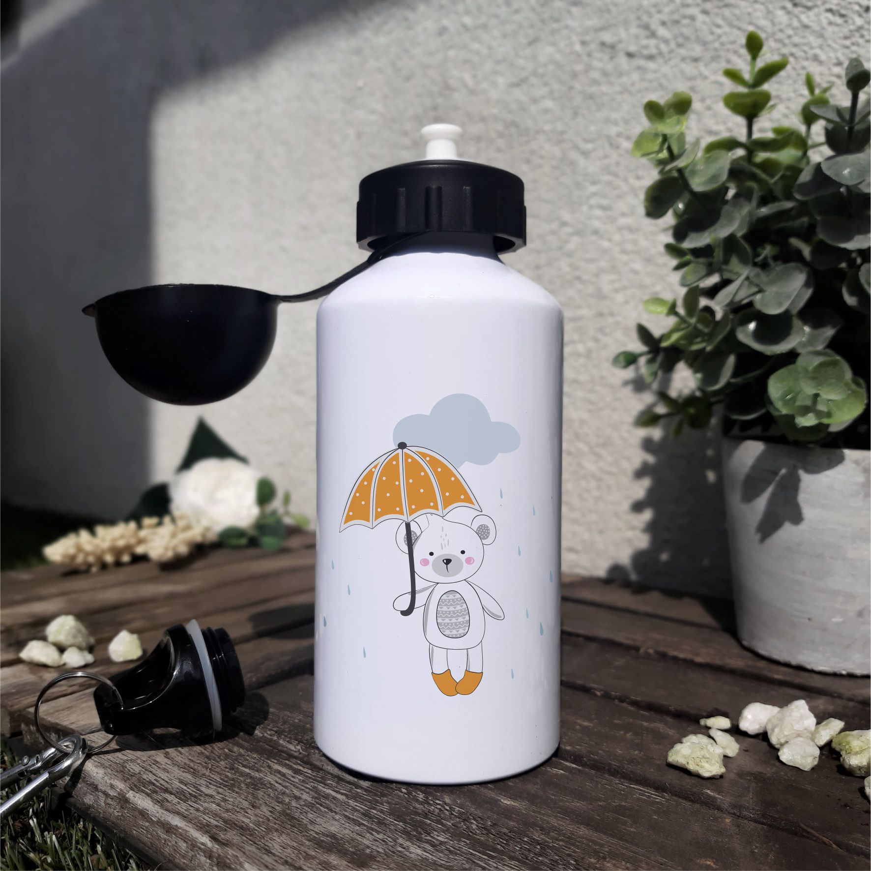 Trinkflasche Bär mit Regenschirm "Auf Regen folgt Sonnenschein"