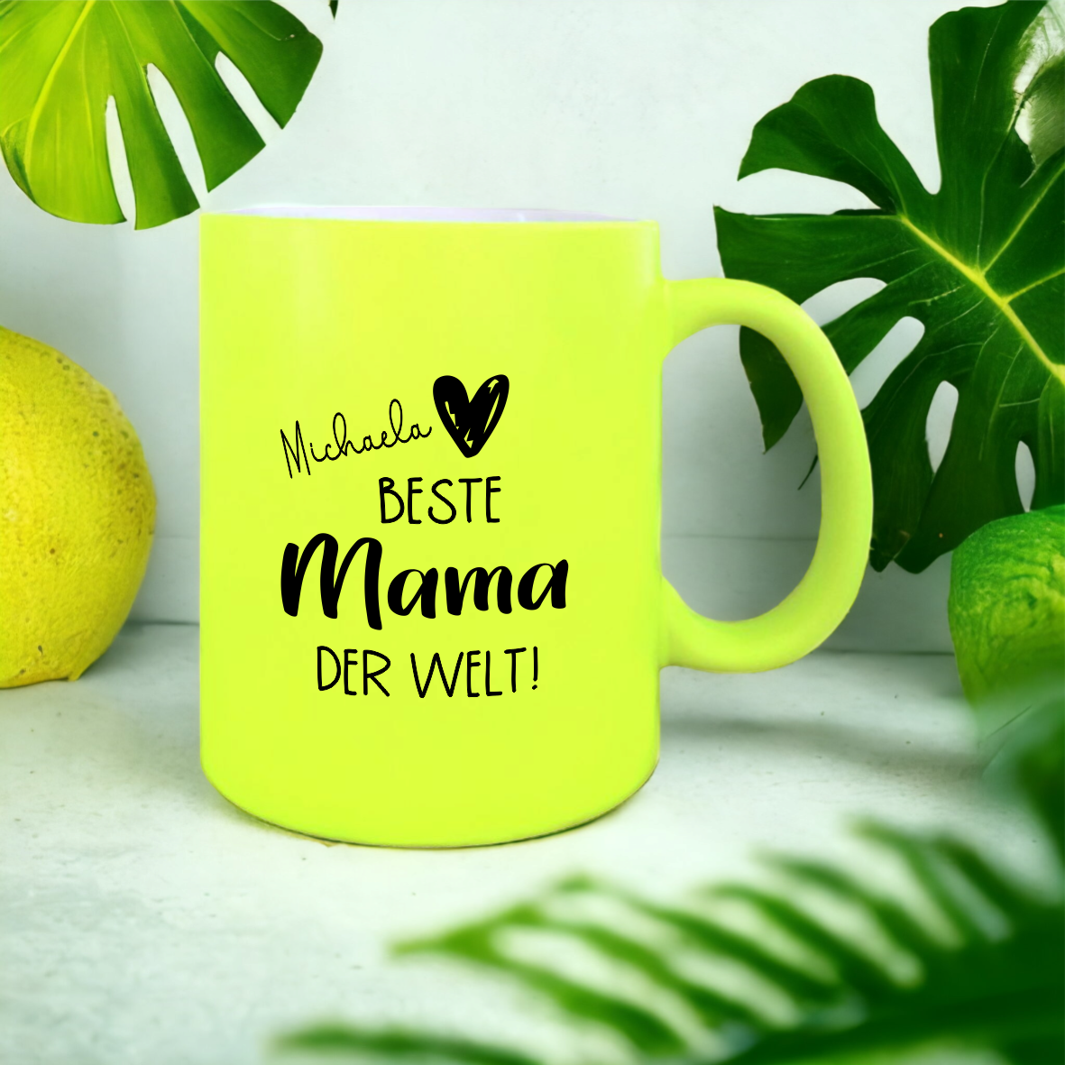 NEON Tasse "Beste Mama der Welt", gelb mit Wunschnamen